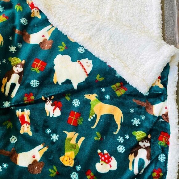 Christmas Dog Sherpa Pet Throw Blanket Augie Ellen Degeneres - Picture 1 of 3